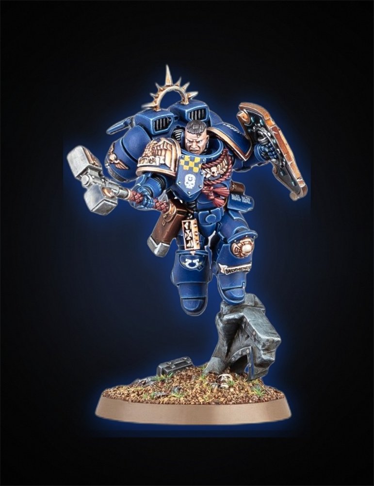 Capitán con propulsor de salto y escudo reliquia